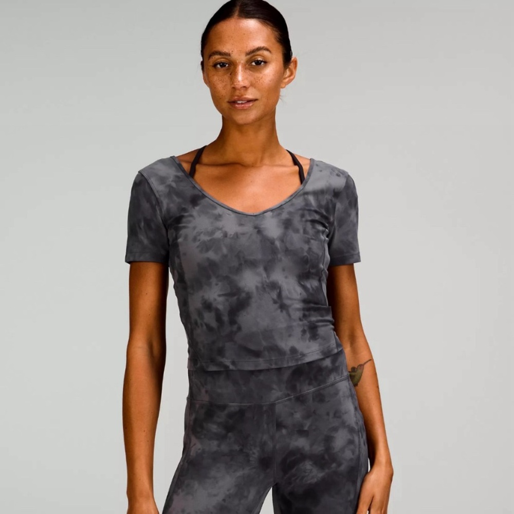 Like new! Lululemon Align Shirt